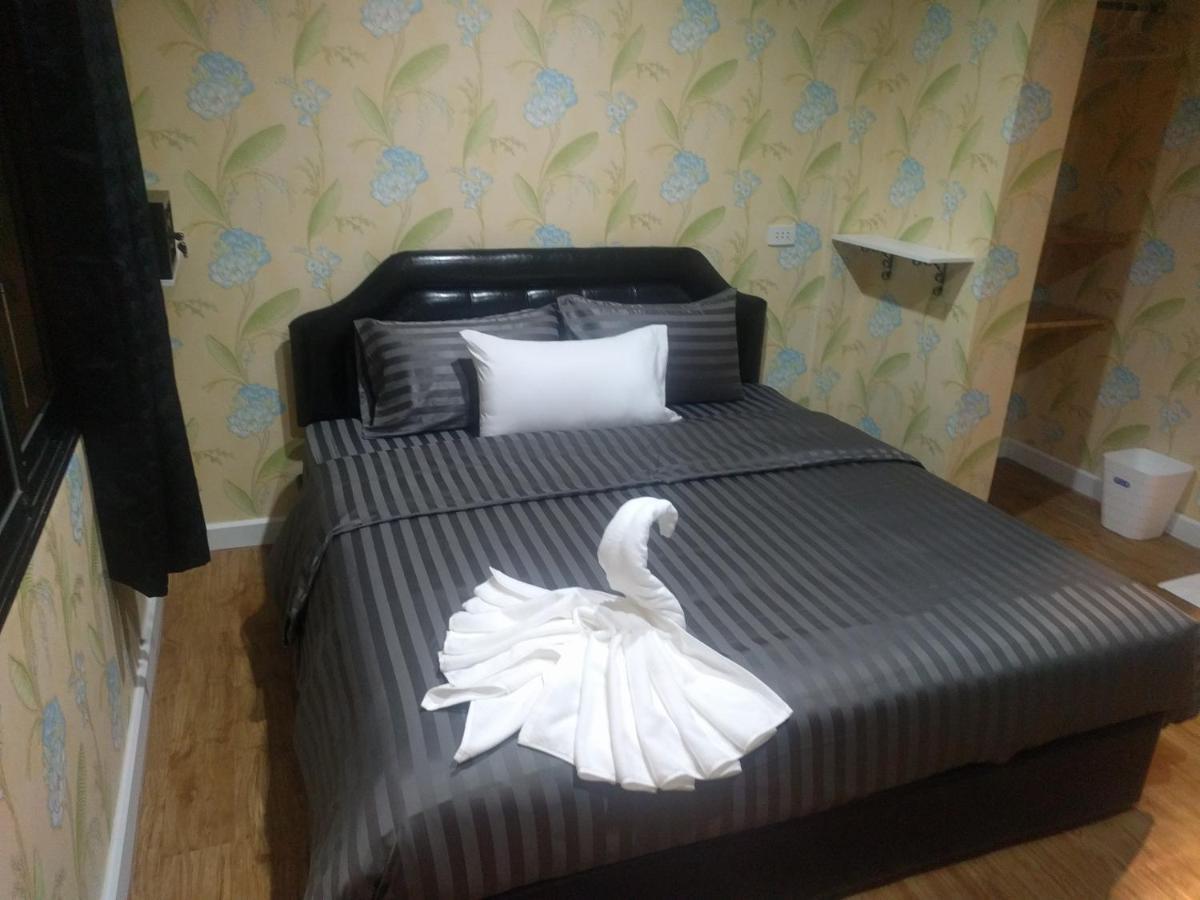 Gw Guesthouse 芭達亞 外观 照片